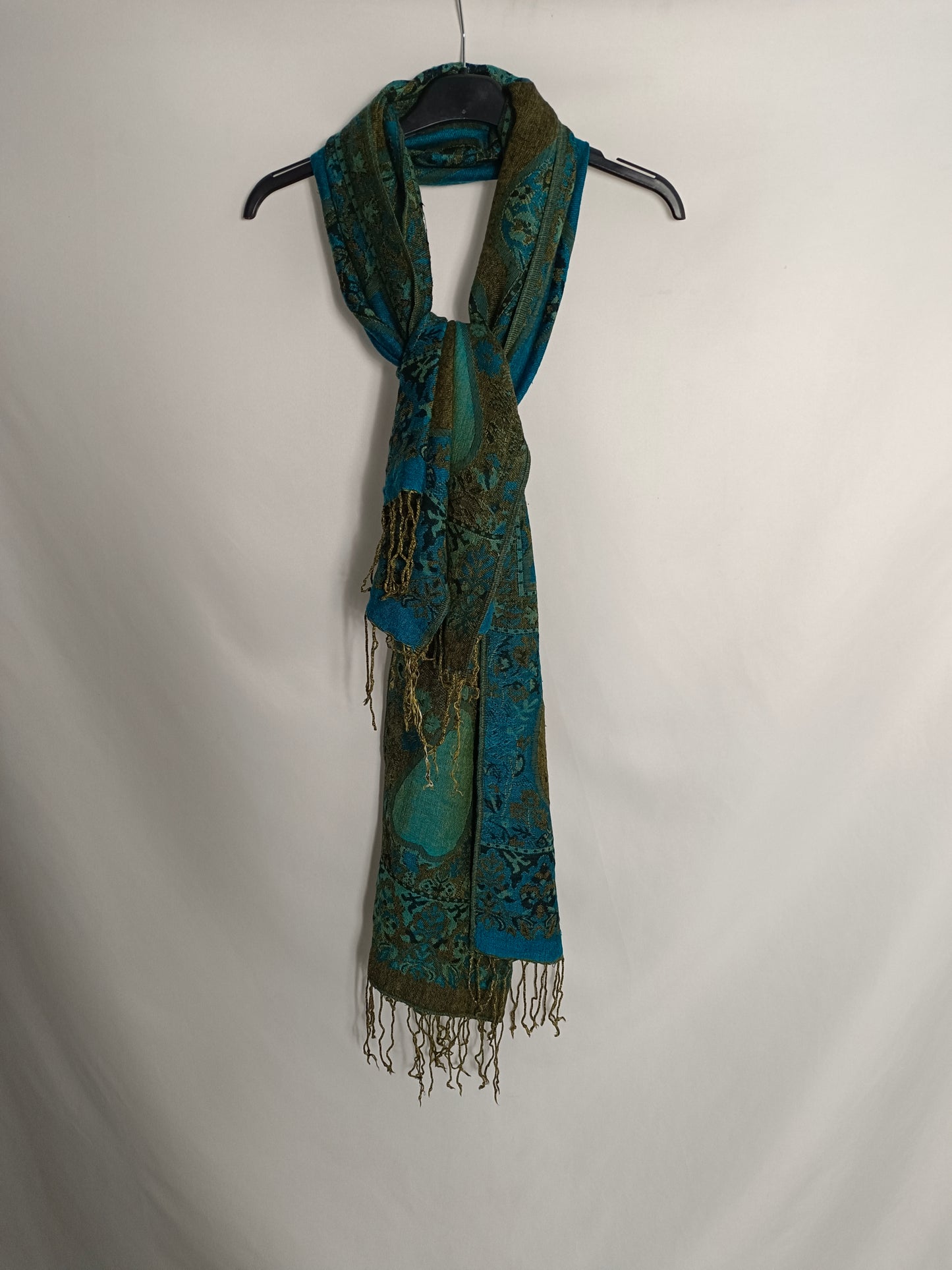 OTRAS. Pasmina azul estampado