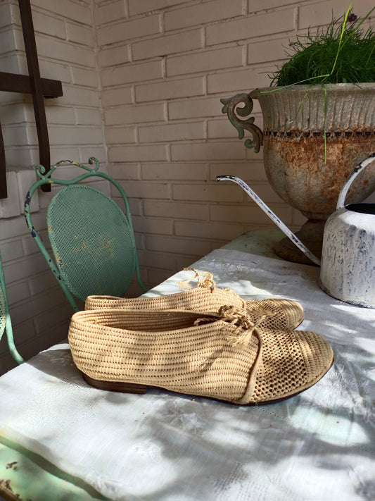 SAWIRINAS. Raffia shoes T38