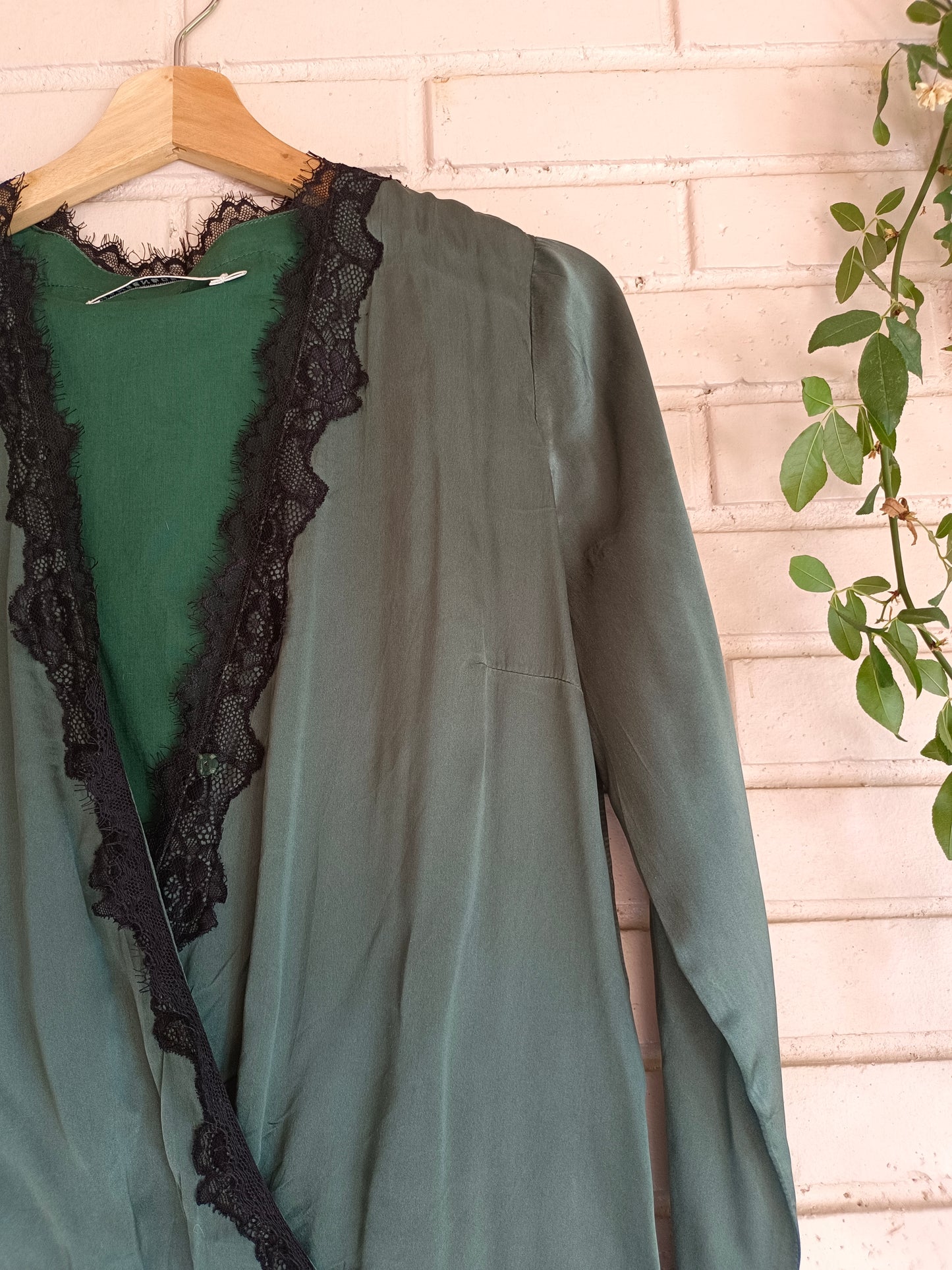 HANSEN&GRETE. Vestido verde encaje T.1(s)