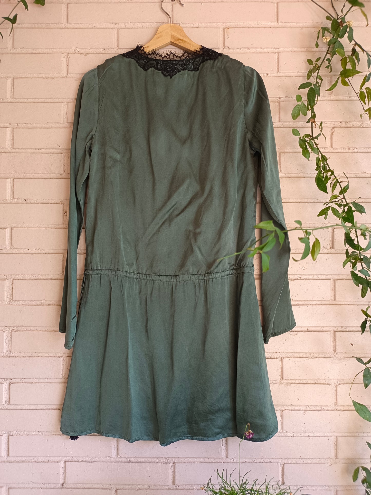 HANSEN&GRETE. Vestido verde encaje T.1(s)