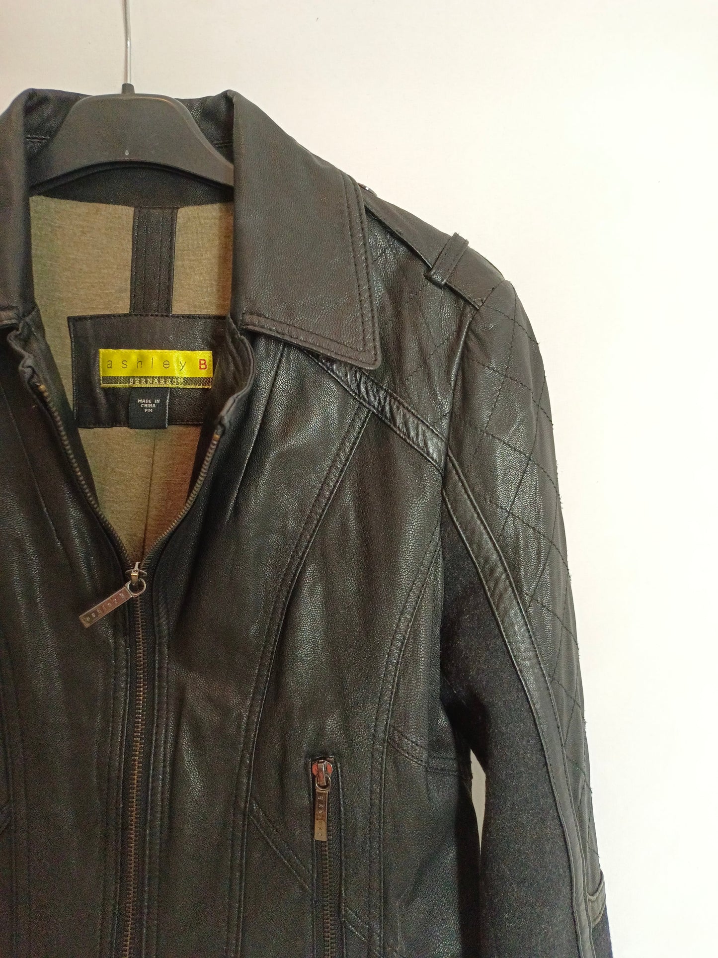 ASHLEY B. Chaqueta negra piel T.u(xs)