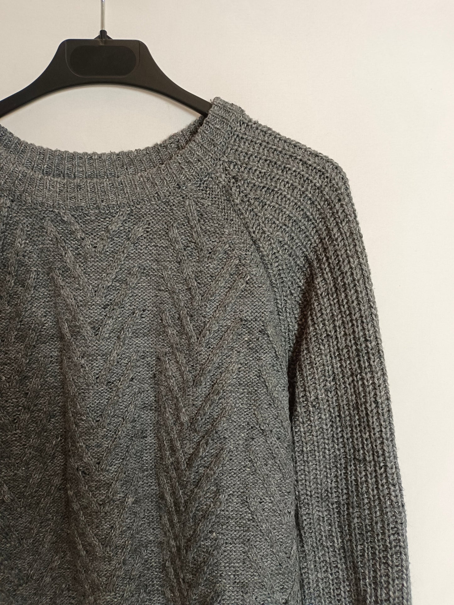 OTHERS. YOUR(S) grey cable knit sweater