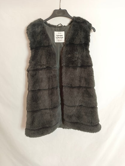 ZARA. Chaleco gris pelo T.13/14(xxs)