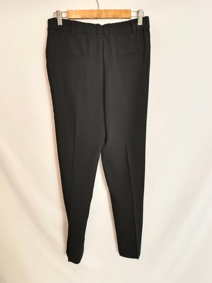MANGO. Black pleated trousers, size 36