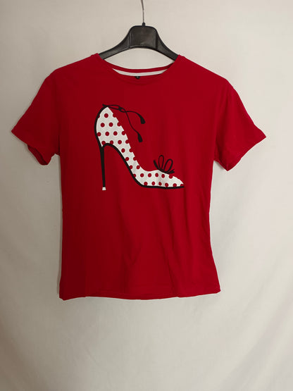 OTRAS. Camiseta roja tacón T.l