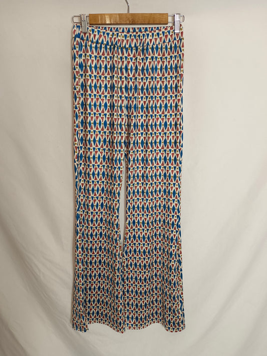 THE CLOSET.Pantalón estampado campana Tu(xs)