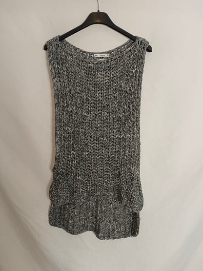 ZARA. Top punto jaspeado T.s