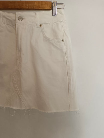 TOPSHOP. Falda denim blanca T.36