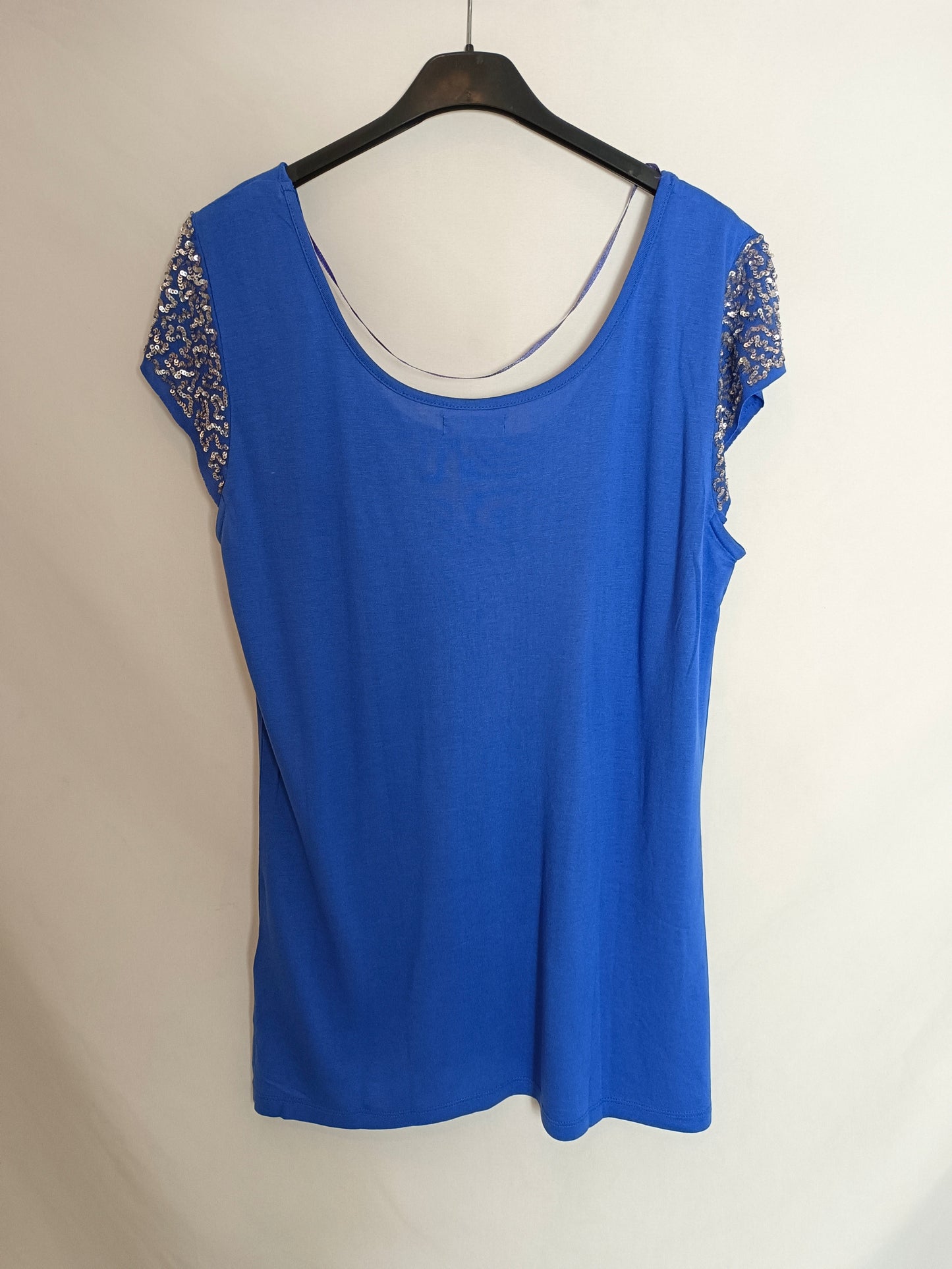 AMICHI. Blue sequin T-shirt. Size XL