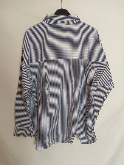 SCALPERS. Camisa rayas azules. T.L