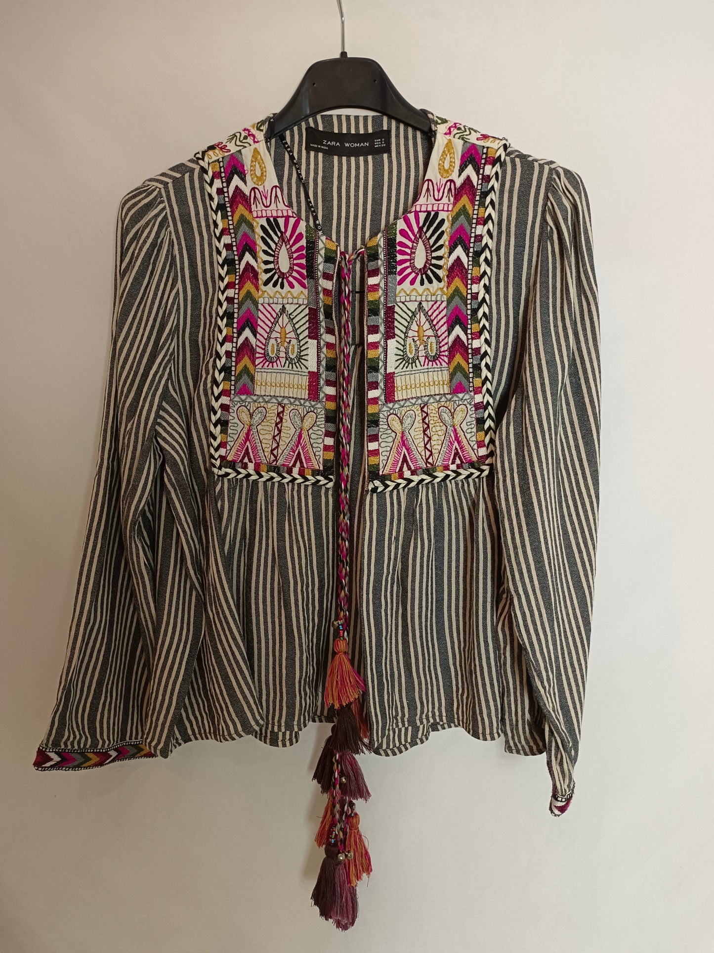 ZARA. Sobrecamisa rayas bordado  T.s