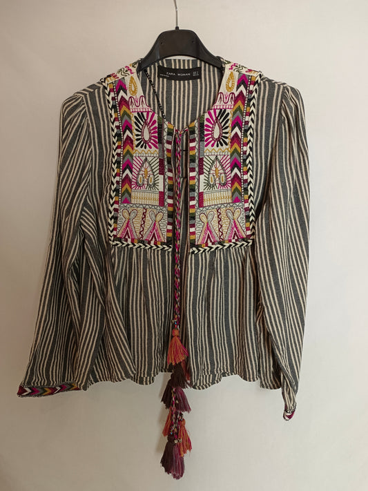 ZARA. Sobrecamisa rayas bordado  T.s