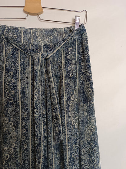 ABERCROMBIE&FITCH. Pantalón ancho semitransparente T.34