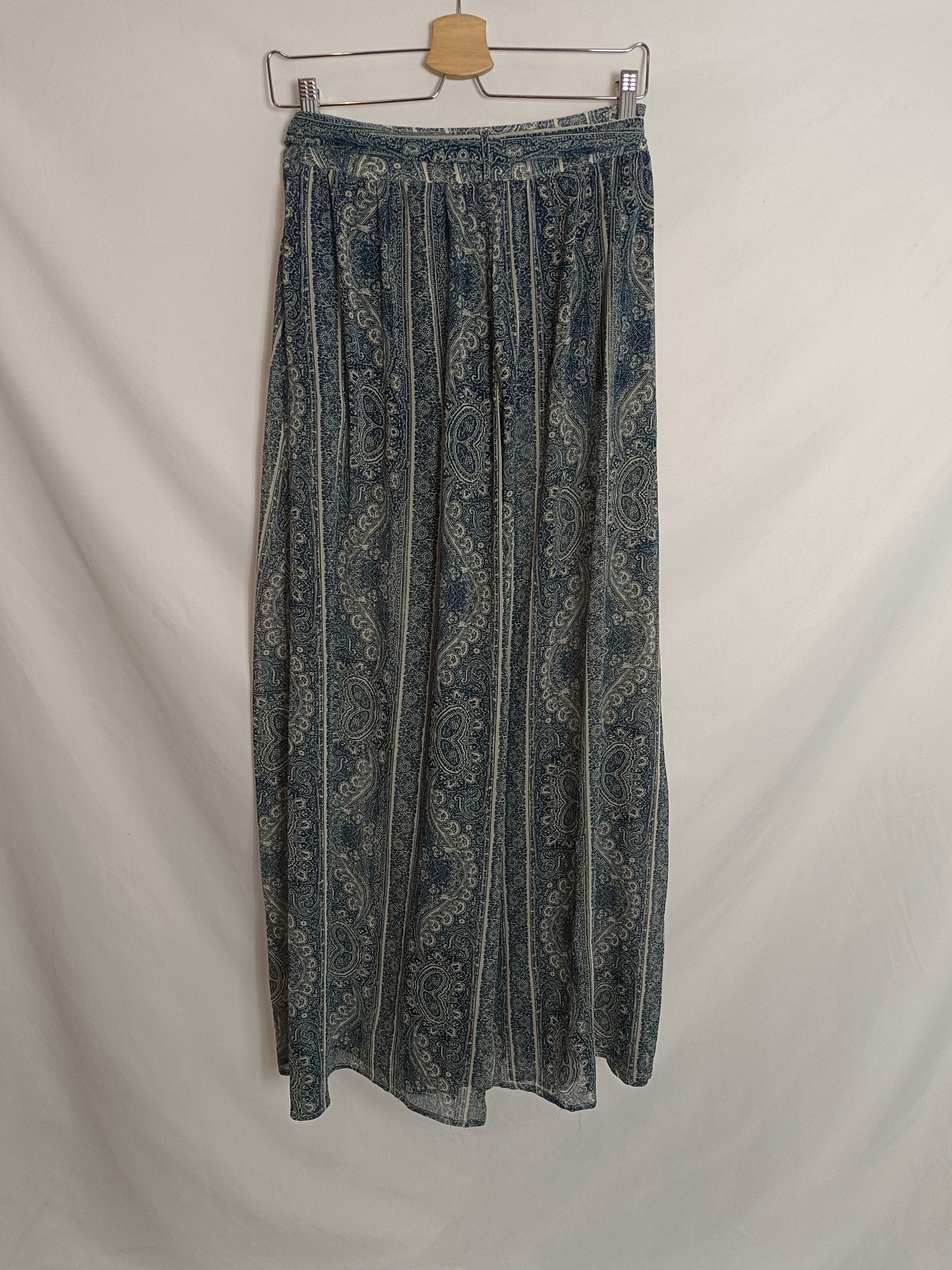 ABERCROMBIE&FITCH. Pantalón ancho semitransparente T.34