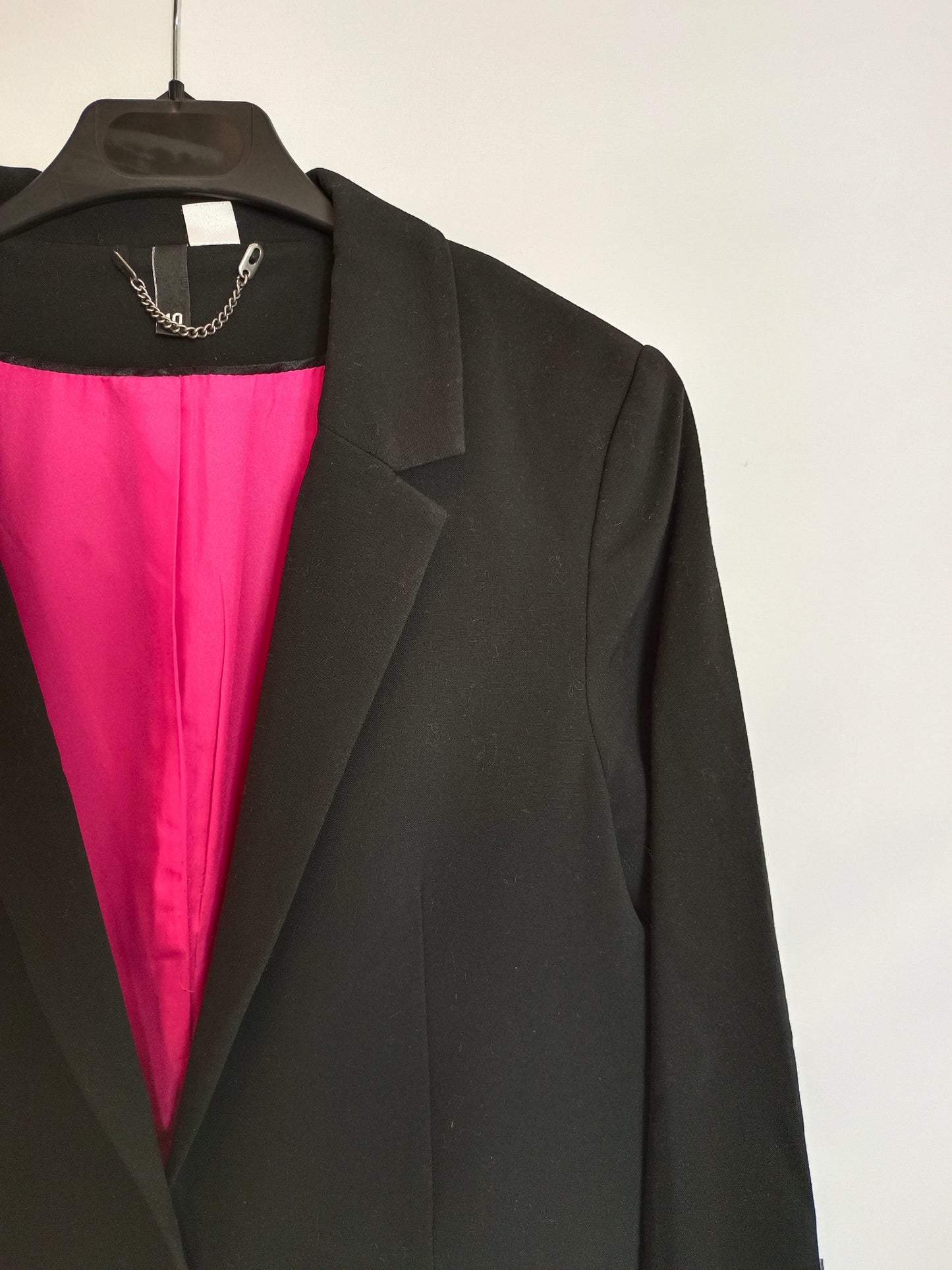 H&M. Blazer negro. T.XS