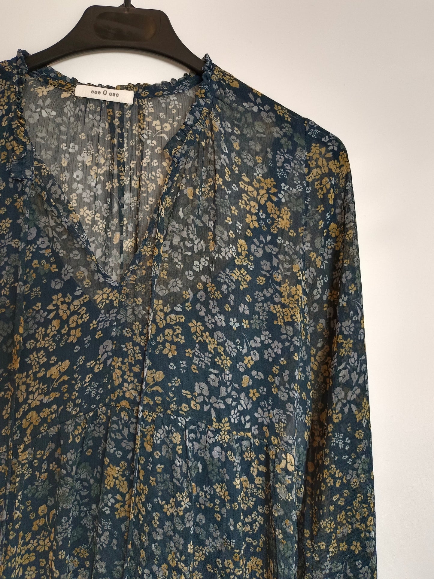 ESE O ESE. Vestido corto flores. TU(S)