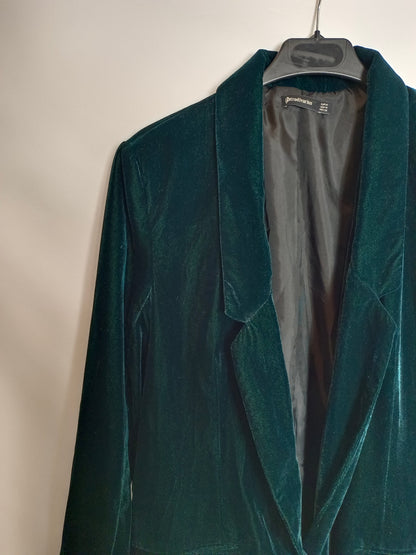 STRADIVARIUS. Blazer  verde terciopelo T.m