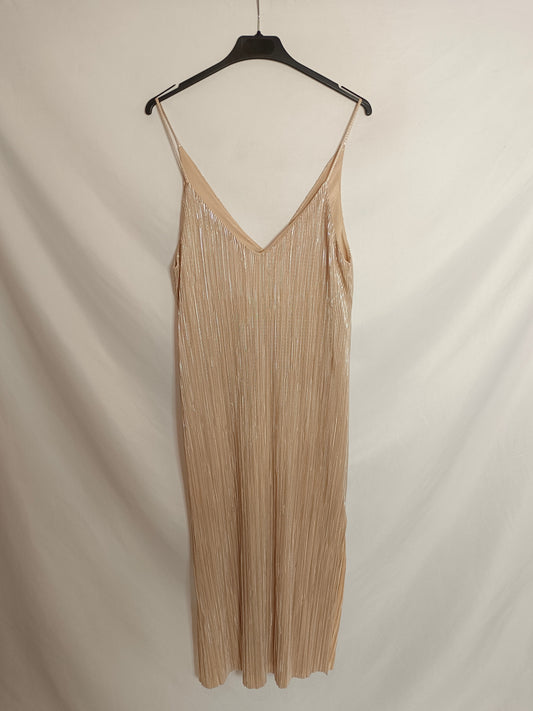 ZARA. Vestido plisado dorado T.m
