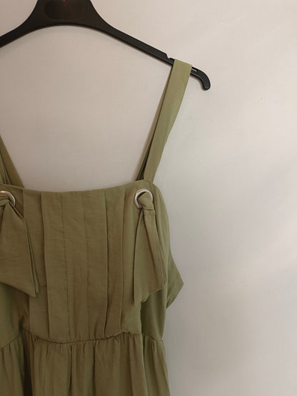 INTROPIA. Flowing green dress size 38 