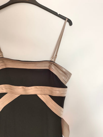 ASOS. Vestido corto negro T.38