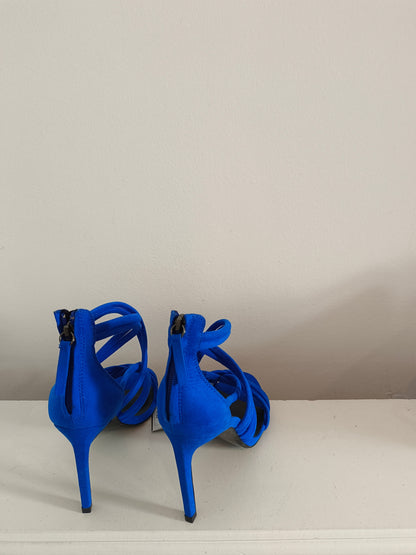 ZARA. Blue strappy sandals, size 40 