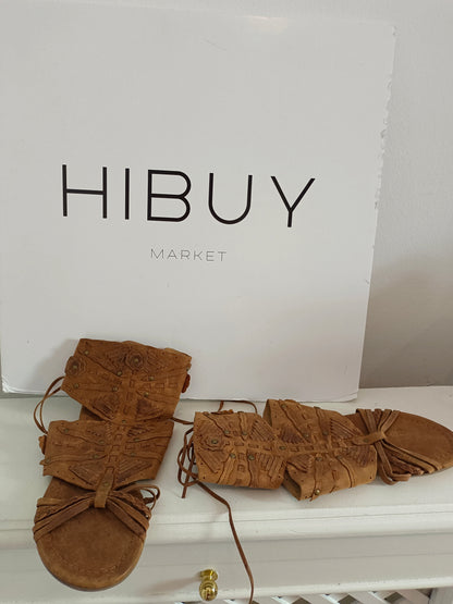 ZARA. Camel hippie sandal size 41 