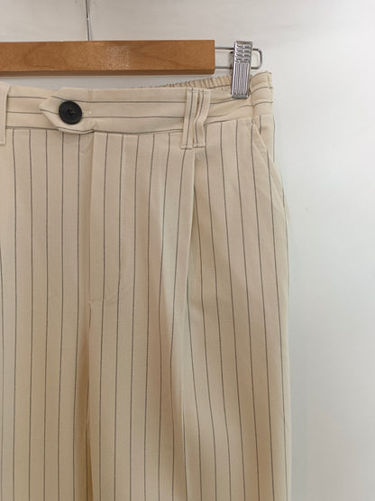 BERSHKA. Pantalón rayas fluido. T.M