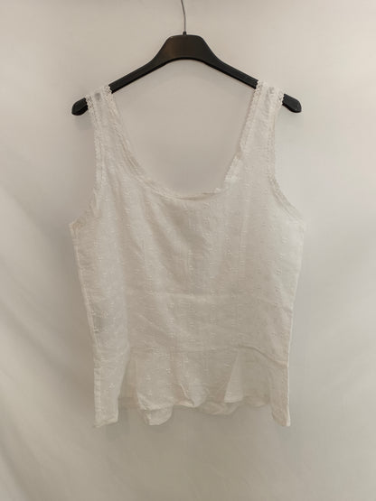 MRS.LUNA. top tirantes bordada. T.M