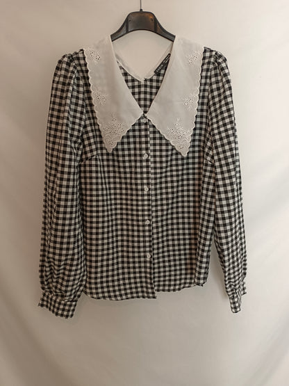 SHEIN. Camisa cuadros cuello bordado. T.S