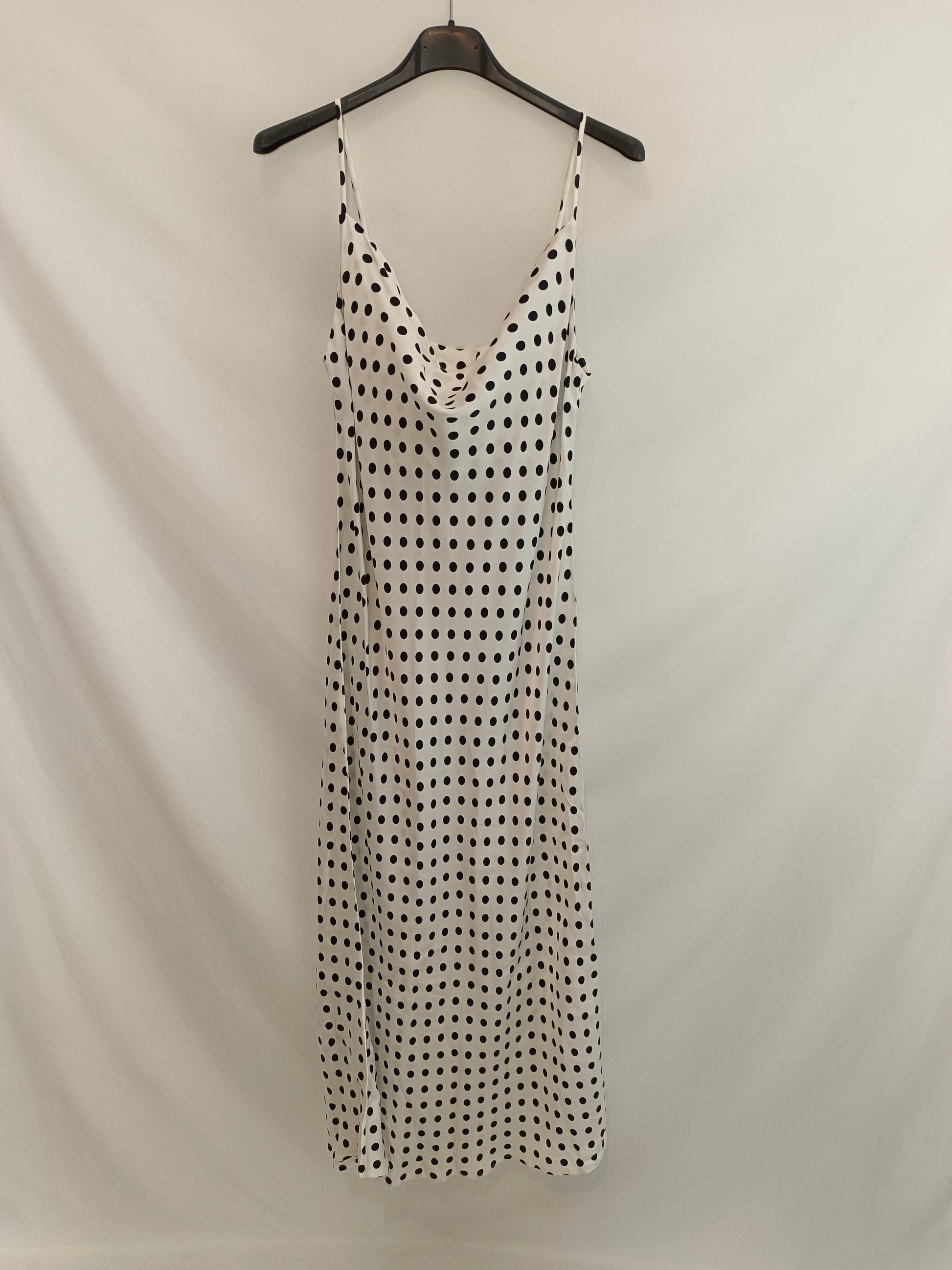knee length dresses for ladies ZARA. Polka dot midi dress. TM – Hibuy market