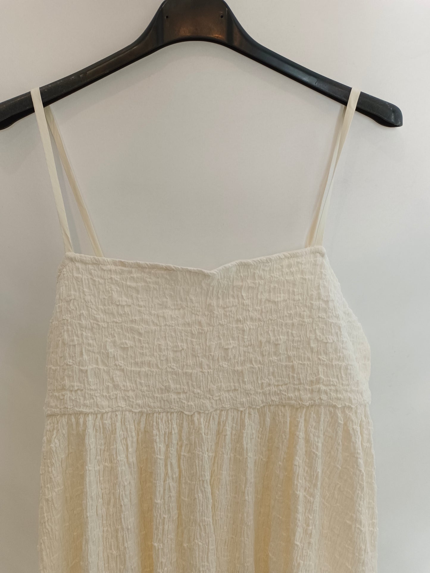 MANGO. Vestido midi textura. T.S