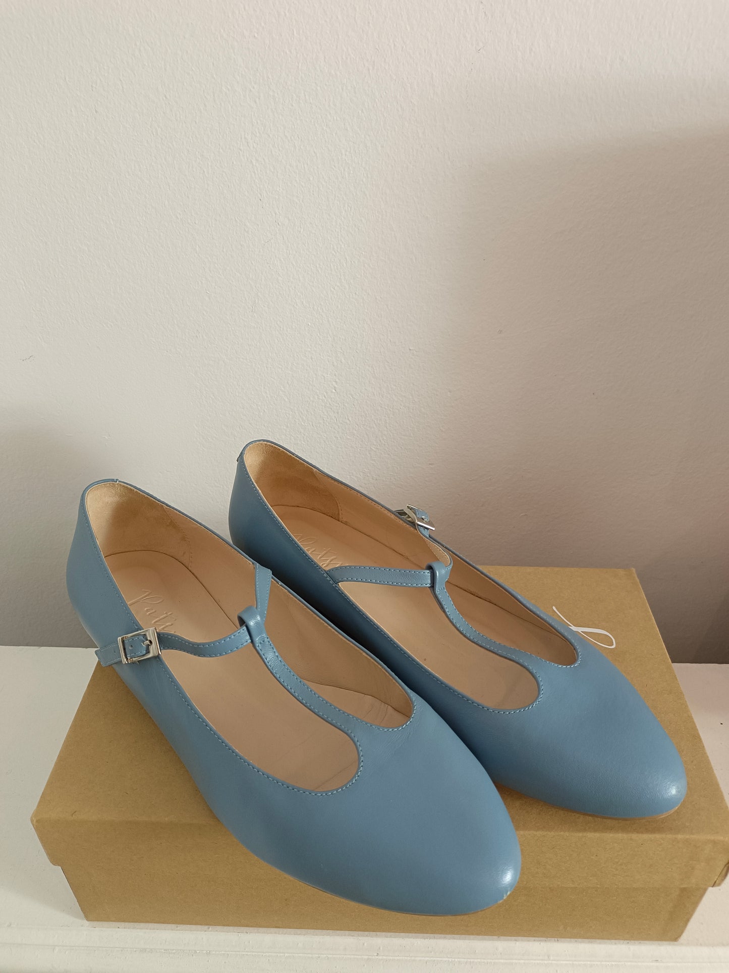 PATSY. Blue leather ballerina. Size 40