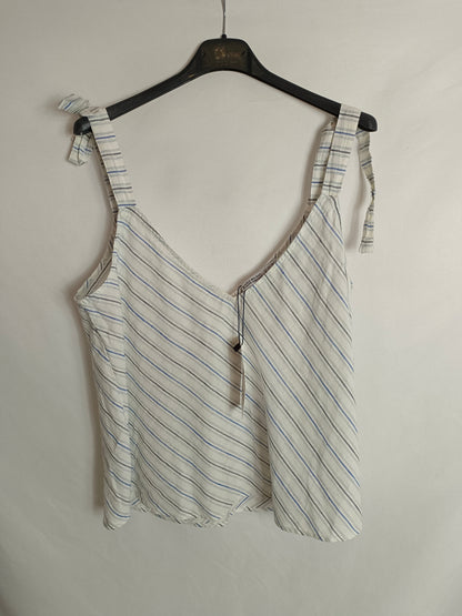 ZARA. White top with blue stripes TM