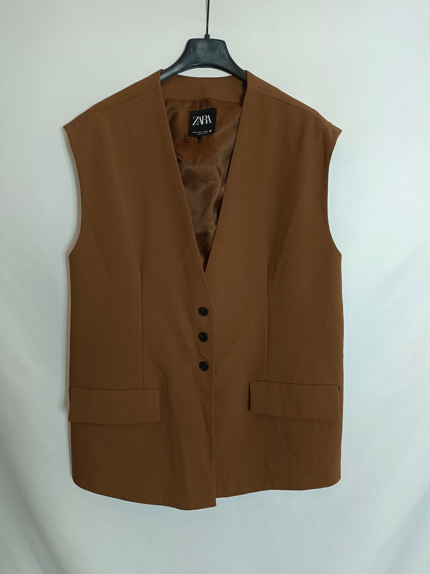 ZARA. Chaleco marrón T.m