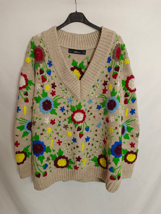 ZARA. Jersey beige bordado T.m