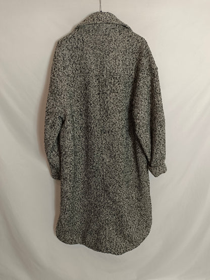 H&M. Abrigo jaspeado negro y blanco T.s