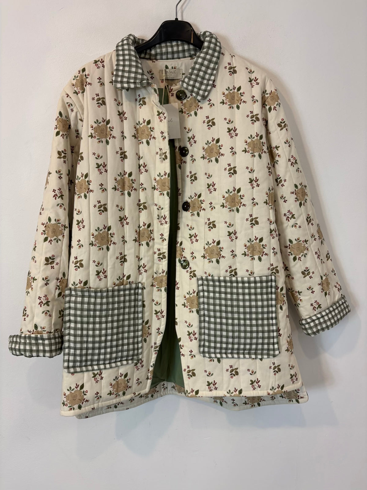 BIRINIT. Abrigo acolchado estampado