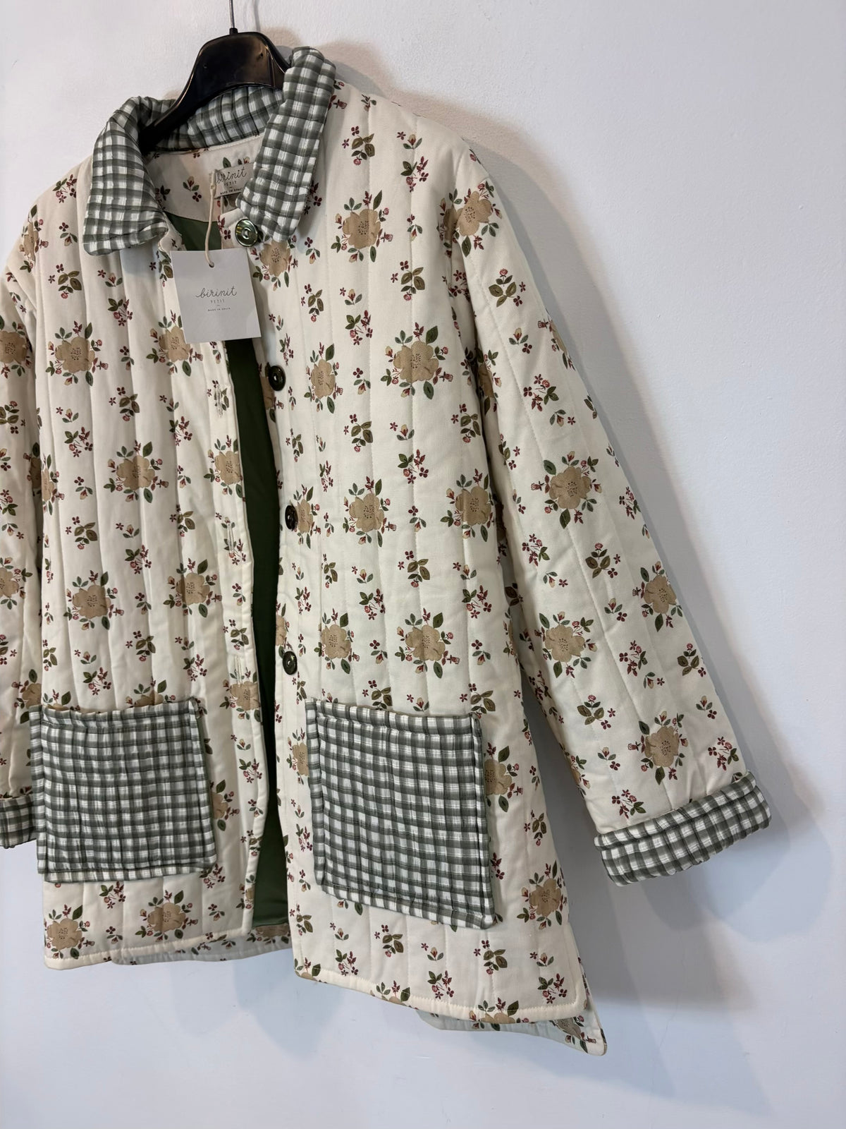 BIRINIT. Abrigo acolchado estampado
