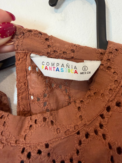 COMPAÑÍA FANTÁSTICA . Blusa caldero bordados