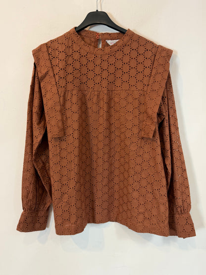 COMPAÑÍA FANTÁSTICA . Blusa caldero bordados