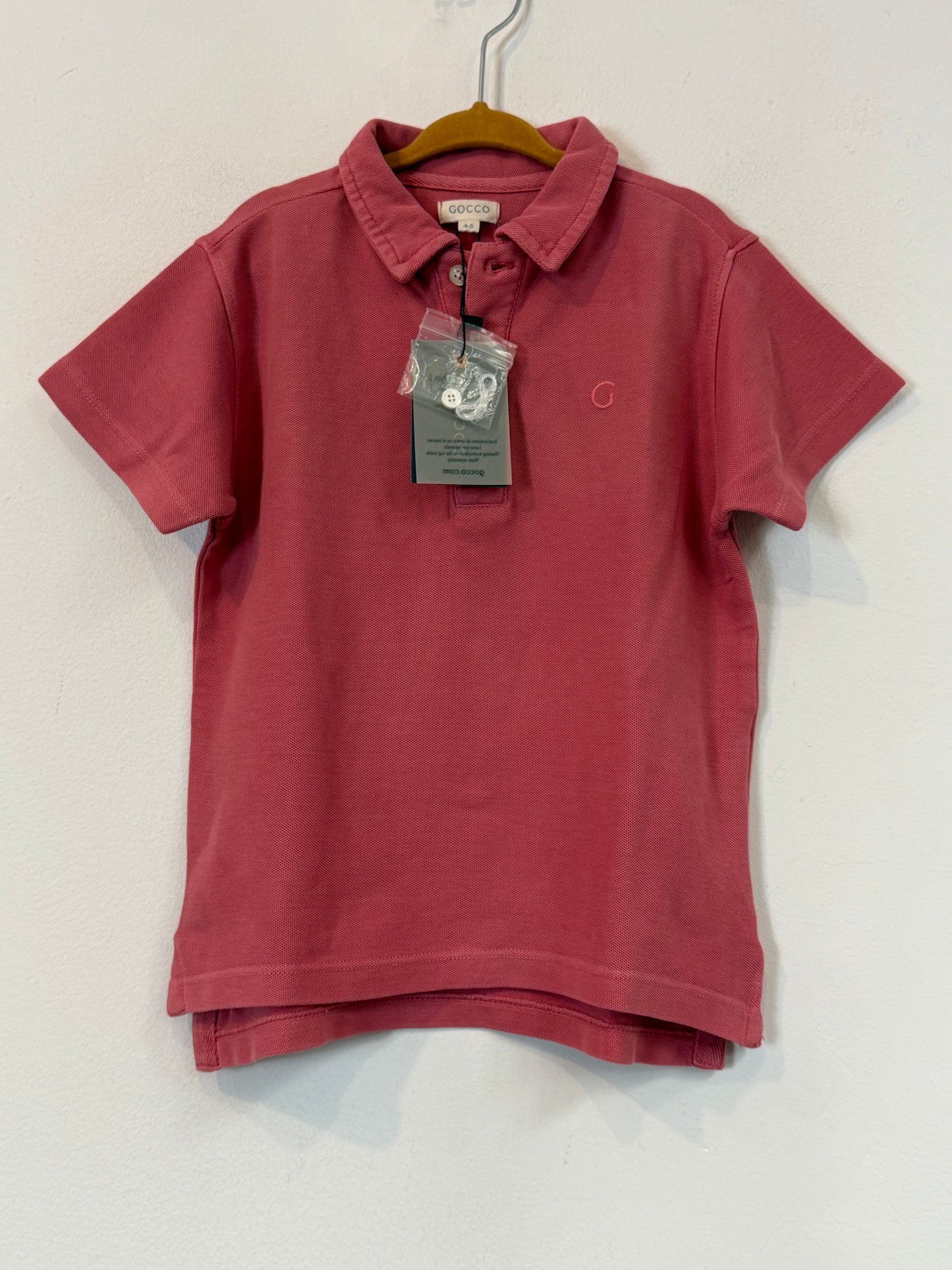 GOCCO. Polo rosa oscuro T.4-5 años