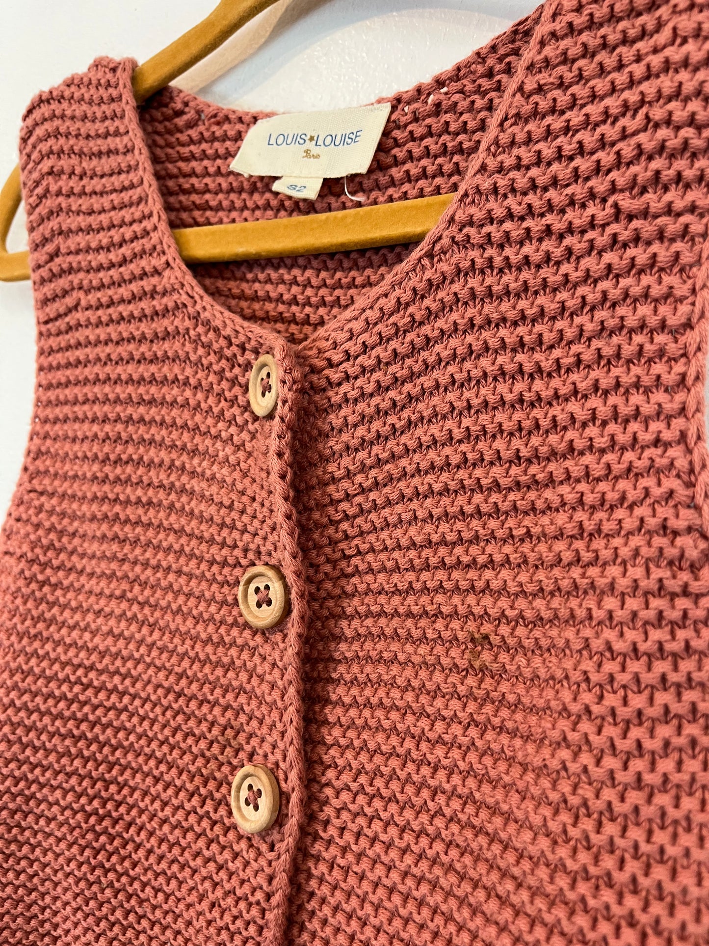 LOUIS LOUIS. Chaleco punto botones. T 2 años