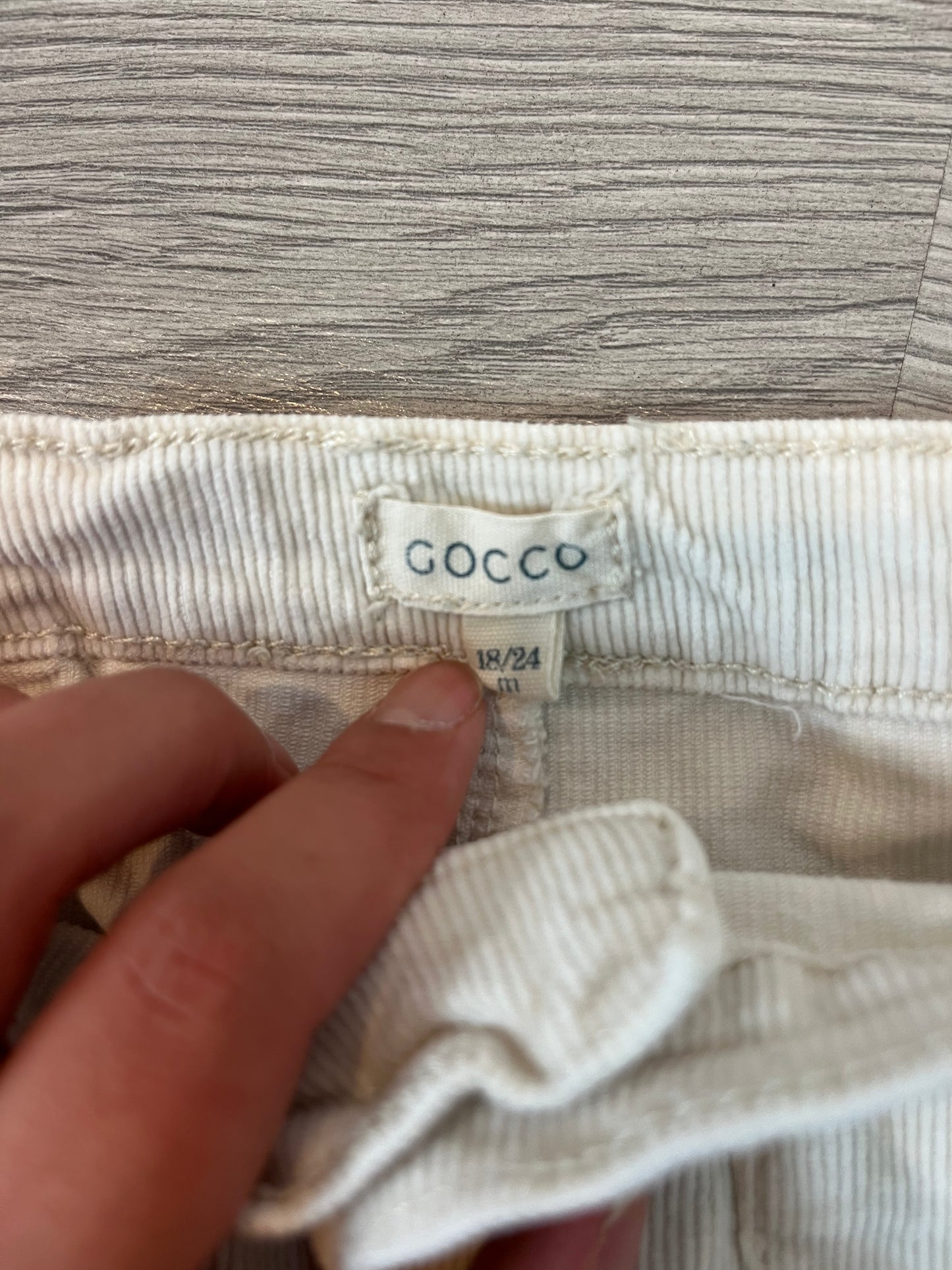 GOCCO. Short algodón beige. T 18/24 meses