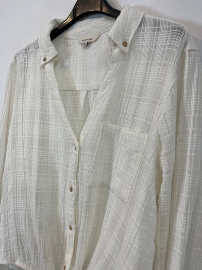 RIVER ISLAND. White cotton shirt. Size 38