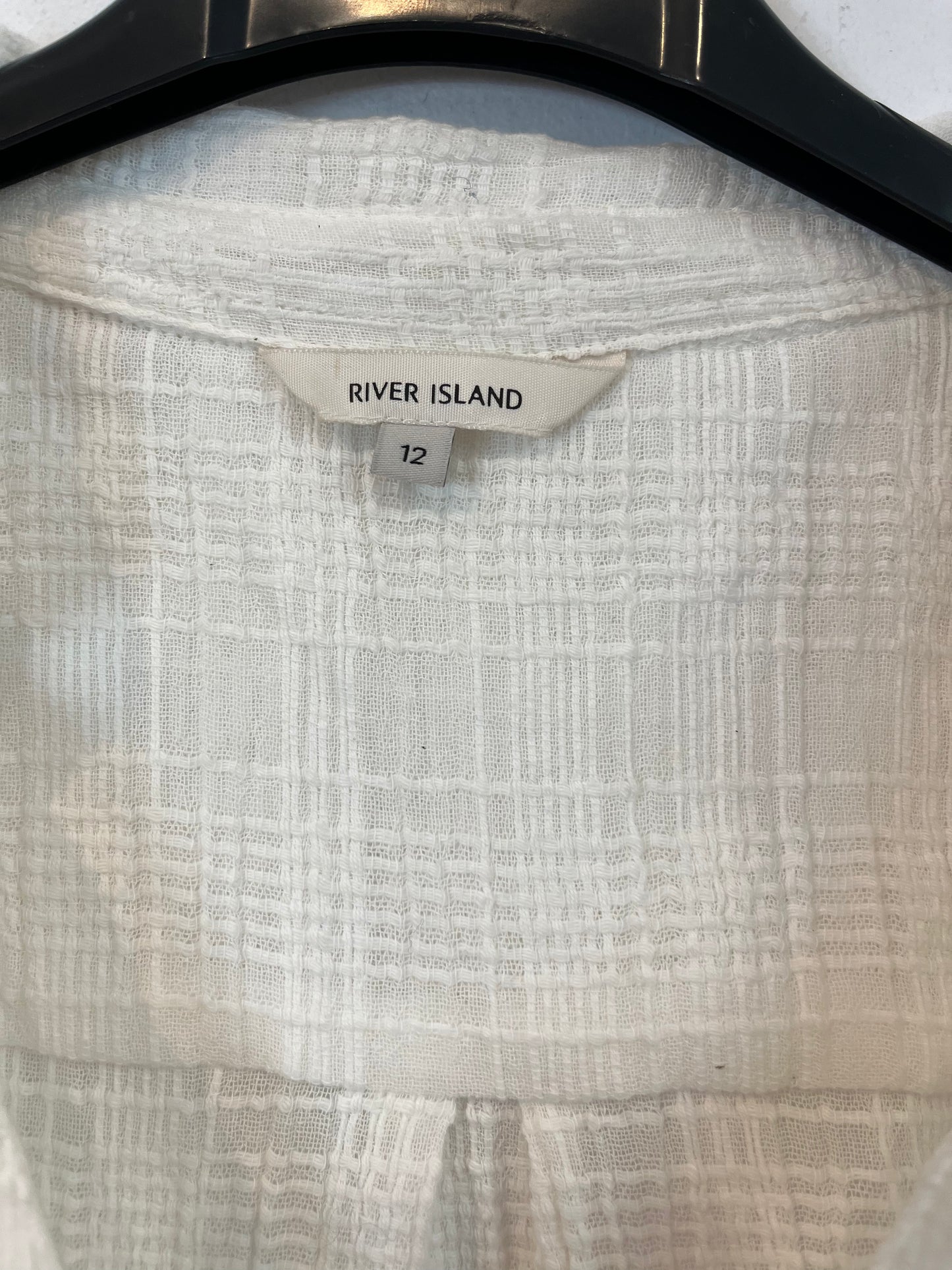 RIVER ISLAND. White cotton shirt. Size 38