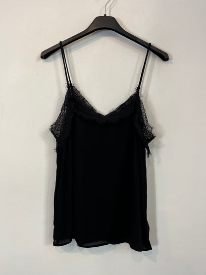 MANGO. Top lencero negro encaje. T S