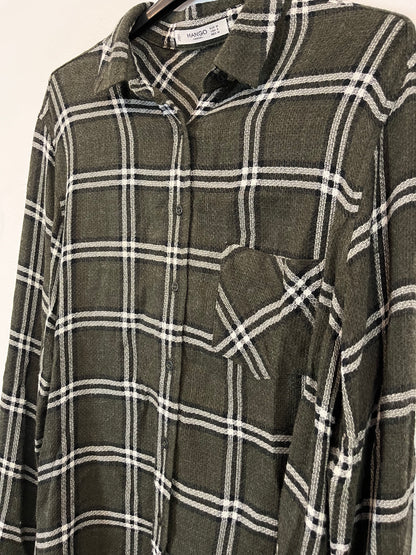 MANGO. Camisa verde cuadros. T M