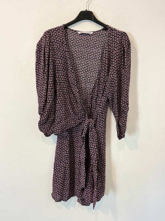 ZARA. Vestido/ mono corto estampado. T M