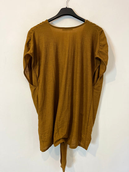 ZARA. Top camel fluido nudos. T S