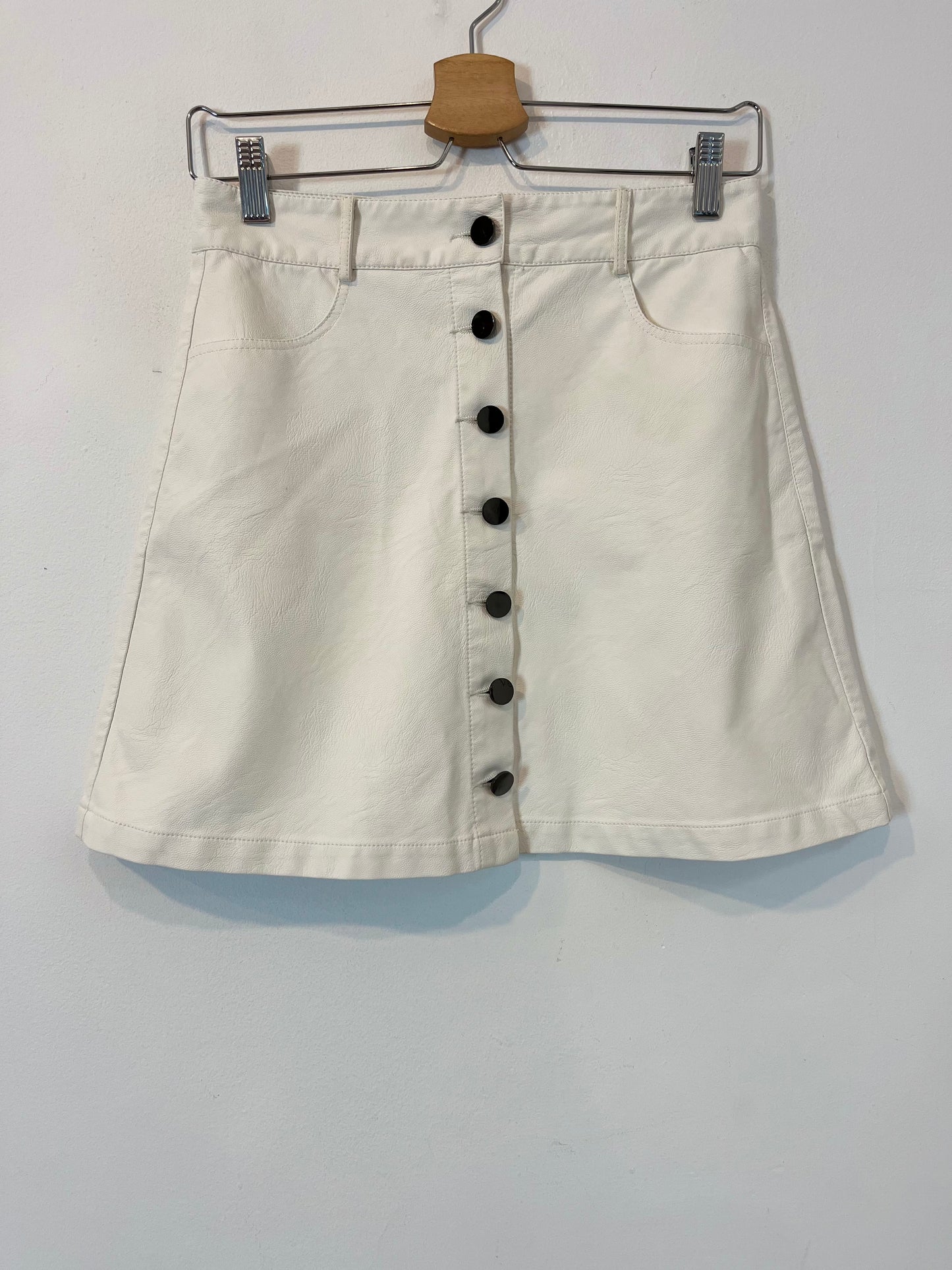 PRETTYLITTLETHING. White buttoned faux leather skirt. Size 38